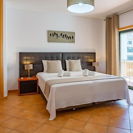 Magnificent 2Bdr Apartment W/ Ac & Pool - 2Min From Beach - By Lovelystay Armação de Pêra Dış mekan fotoğraf
