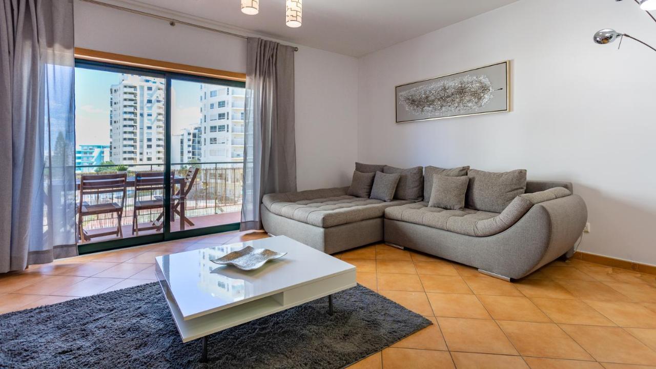 Magnificent 2Bdr Apartment W/ Ac & Pool - 2Min From Beach - By Lovelystay Armação de Pêra Dış mekan fotoğraf