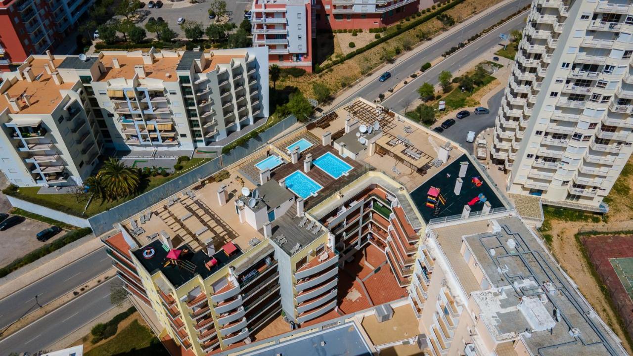 Magnificent 2Bdr Apartment W/ Ac & Pool - 2Min From Beach - By Lovelystay Armação de Pêra Dış mekan fotoğraf